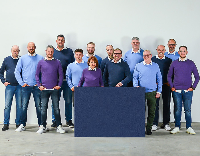 Gruppenfoto einiger Handwerksexperten von PropertyExpert